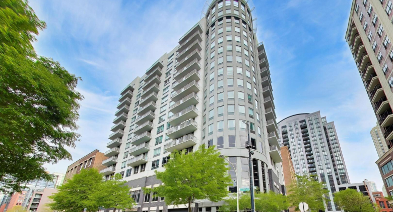 421 W Huron St. #1305