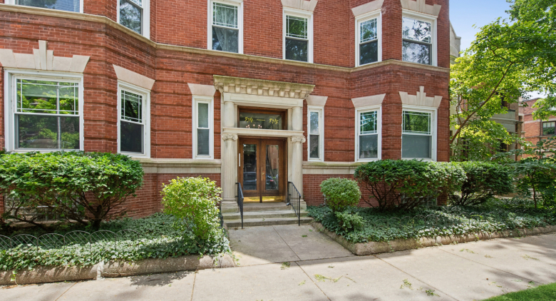 5715 S Blackstone Ave.