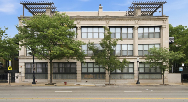 1525 S Michigan Ave.