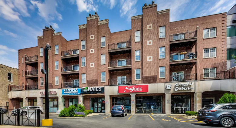 2032 W Division St.