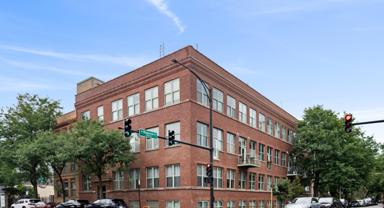 1701 N Damen Ave. #101
