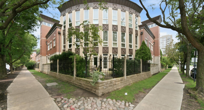 South Loop apartment for rent