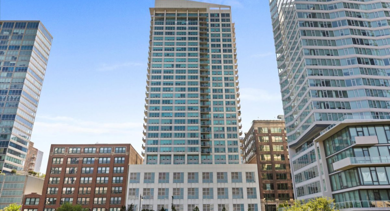 701 S Wells St. #803