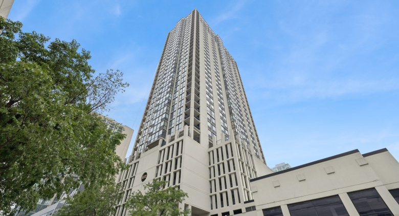 1122 N Clark St. #3301-10