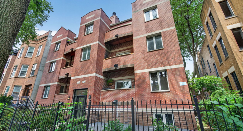 2136 W Evergreen Ave.