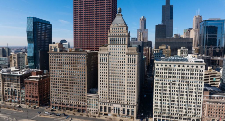310 S Michigan Ave. #1013