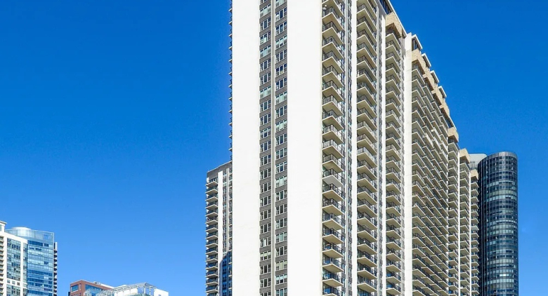 400 E Randolph St. #3504