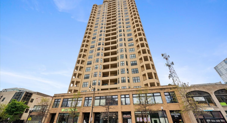 1464 S Michigan Ave. #1401