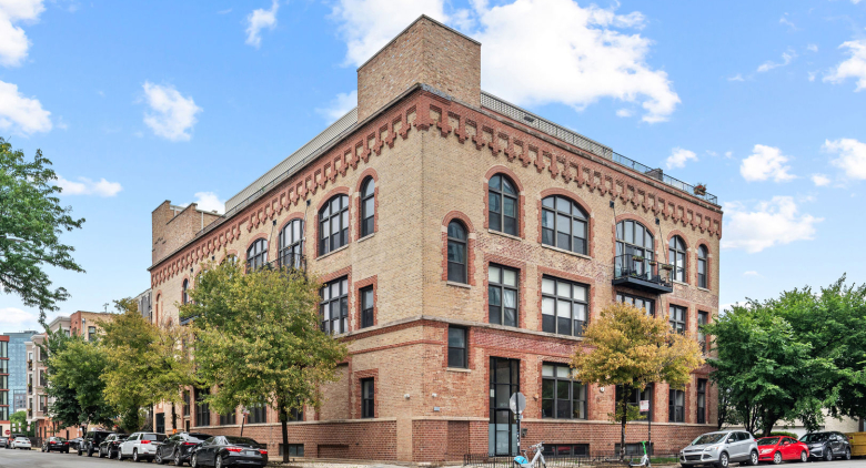 1050 W Hubbard St.
