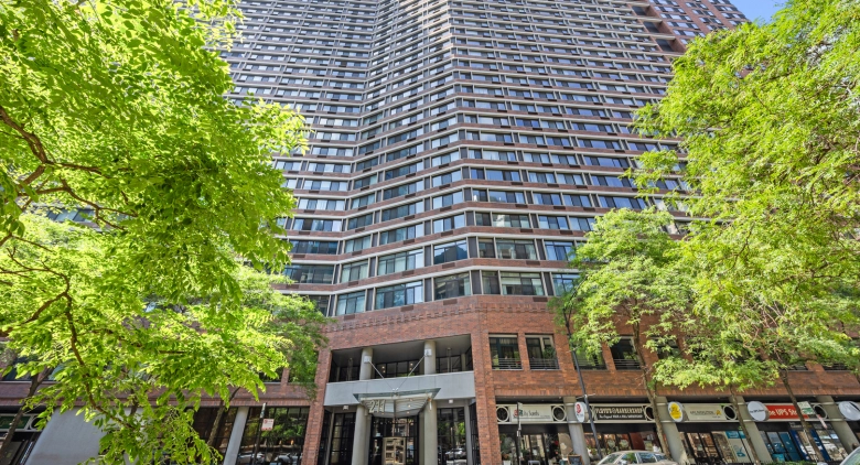 Unit #2623 at 211 E Ohio St.