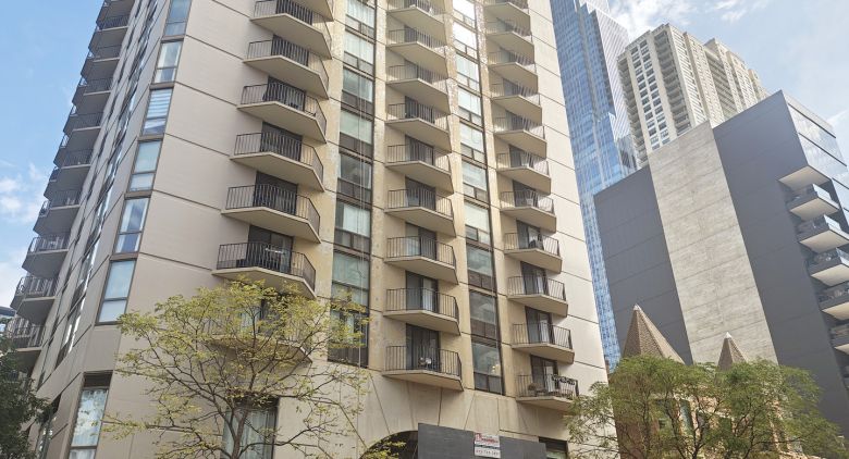 70 W Huron St. #1507
