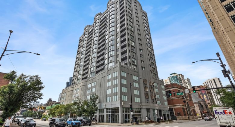 600 N Dearborn St. #1805
