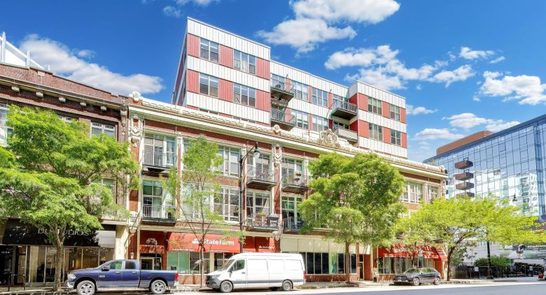 1631 S Michigan Ave. #506