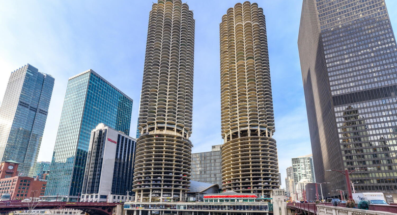 Loop apartment for rent