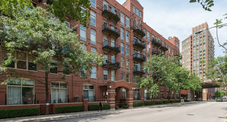 Unit #610 at 550 N Kingsbury St.