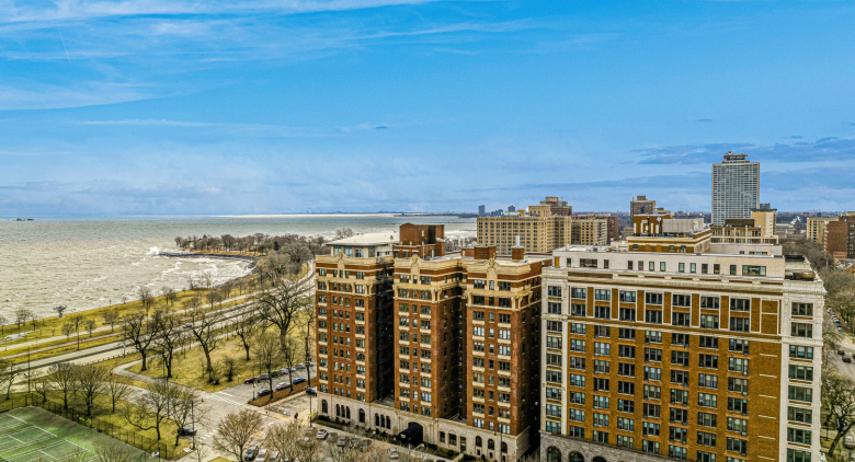 Hyde Park apartment for rent