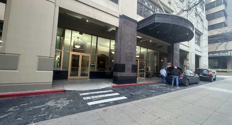 200 N Dearborn St. #3605