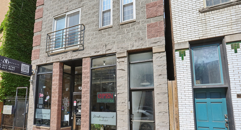 938 N Damen Ave.