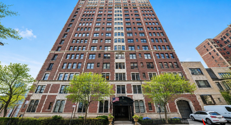 1120 N Lake Shore Dr. #18CD