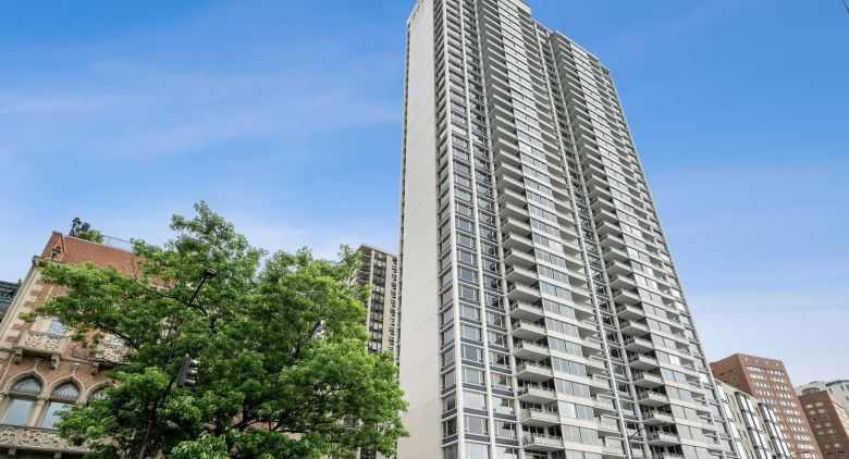 1300 N Lake Shore Dr. #7C