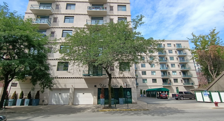 680 N Green St.