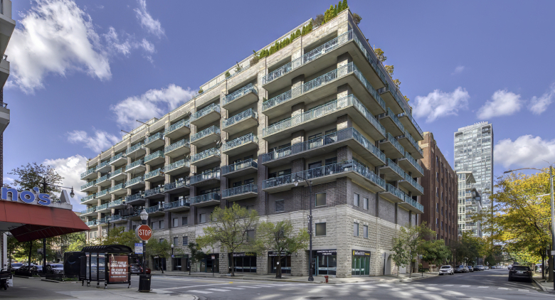 910 W Madison St. #904E