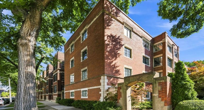 Hyde Park apartment for rent