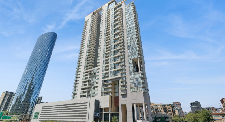 Unit #806 at Skybridge