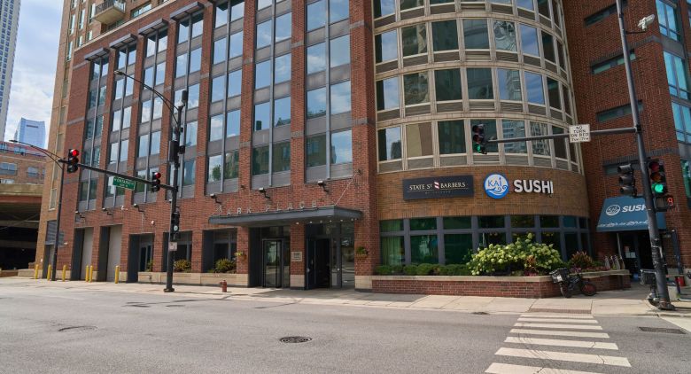 600 N Kingsbury St. #1110