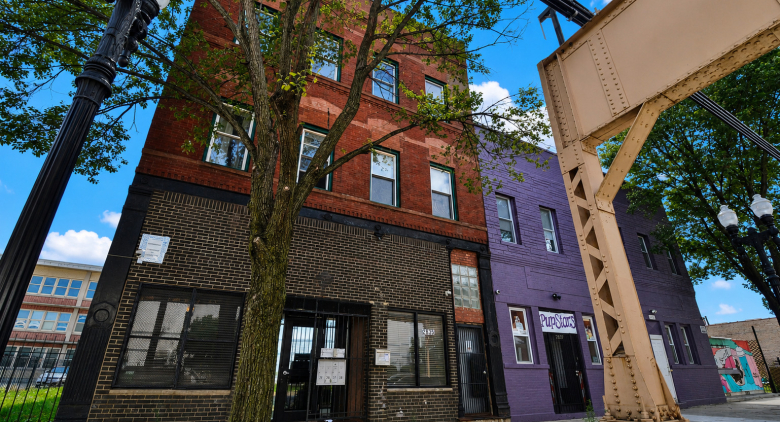 2335 W Lake St.