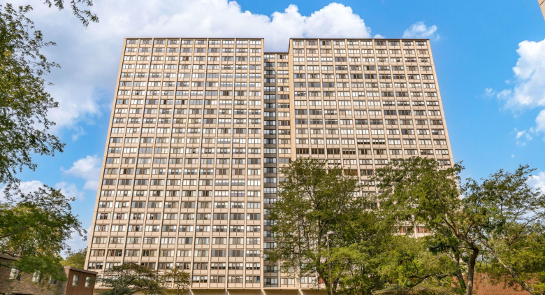 Hyde Park apartment for rent