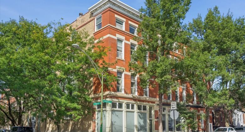 1532 N Paulina St.