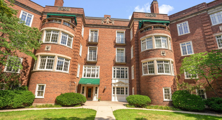 Hyde Park apartment for rent