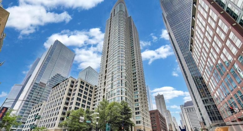 345 N Lasalle St. #3502