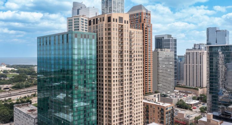 1111 S Wabash Ave. #909