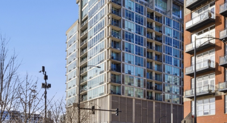 Unit #602 at 700 W Van Buren St.