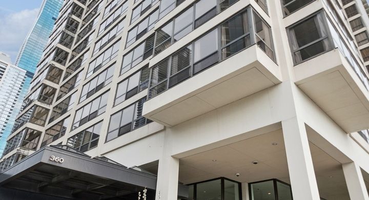 360 E Randolph St. #405