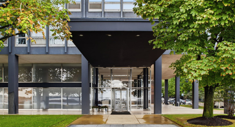 Unit #4B at 880 N Lake Shore Dr.