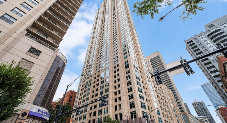 Unit #42ES at 33 W Ontario St.