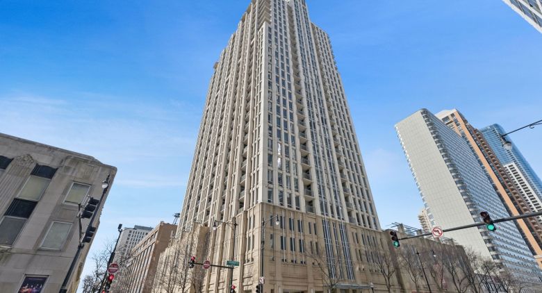 1250 S Michigan Ave. #2606