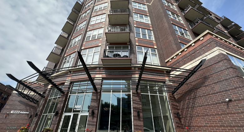 1000 W Adams St. #810
