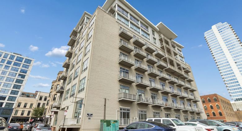 770 W Gladys Ave. #304