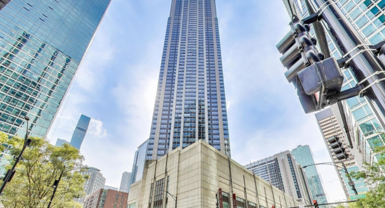 Streeterville apartment for rent