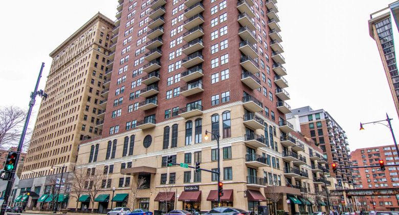 41 E 8th St. #1403