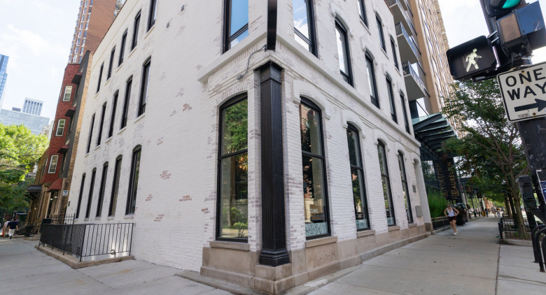 77 W Chestnut St.