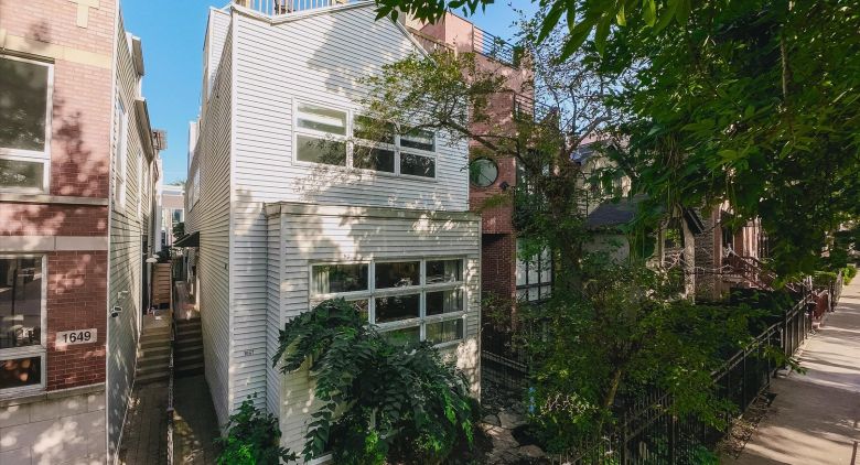1647 N Winchester Ave.