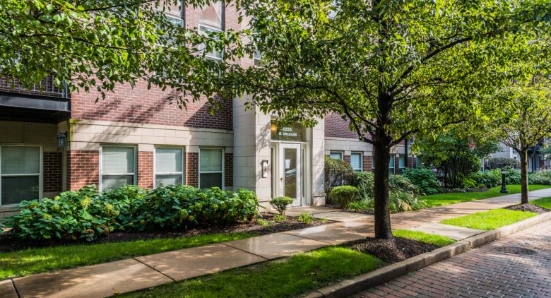 1225 N Orleans St. #502