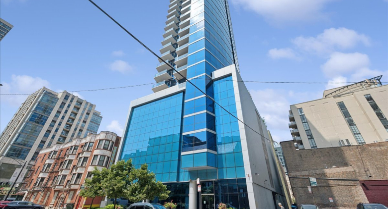 110 W Superior St. #1003 photo 1