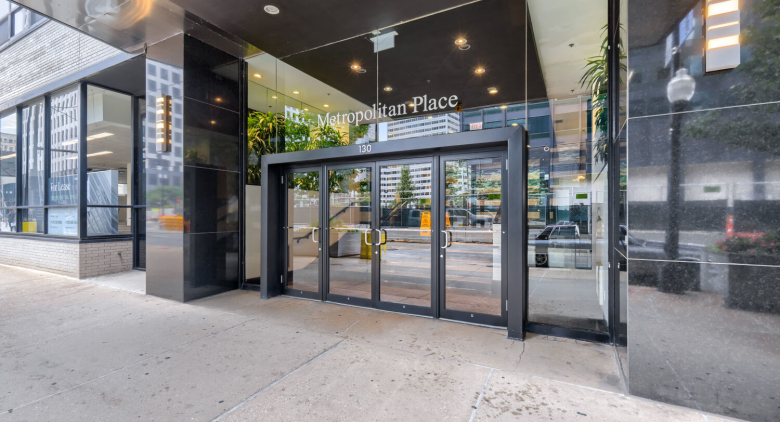 West Loop apartment for rent
