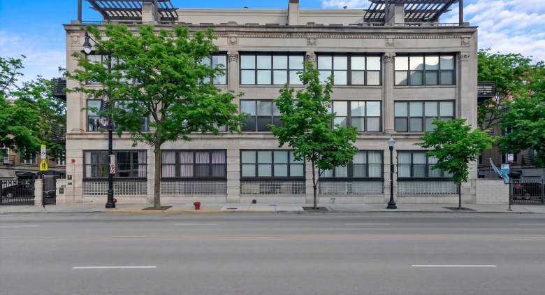 1525 S Michigan Ave. #205